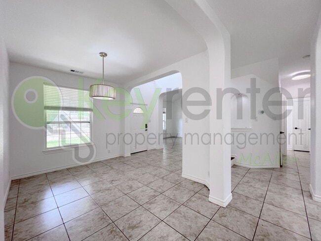 Building Photo - Beatutiful 5Bed/3Bath in Mcallen TX Now Av...