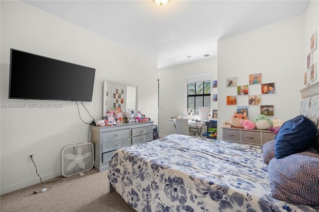 Building Photo - 6005 NW 104th Path