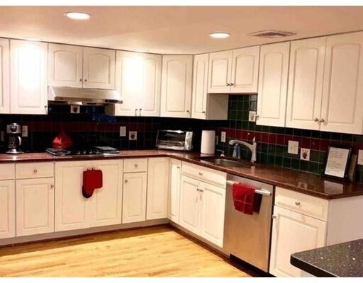 Building Photo - 139 Fresh Pond Pky