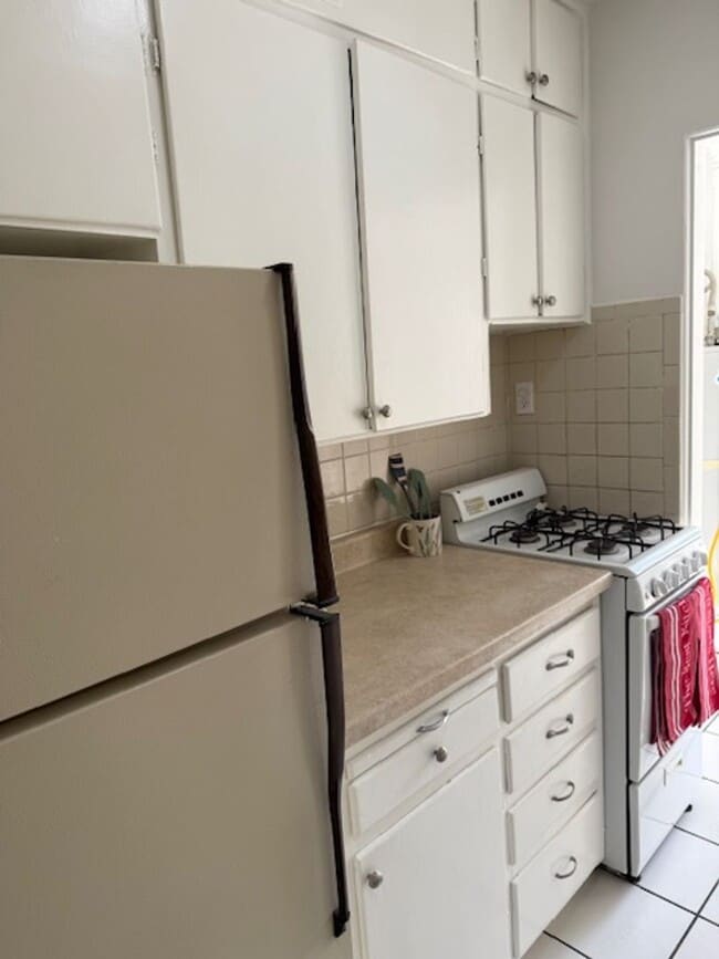 Building Photo - Location!! Awesome 1 bed 1 bath in Historic Glendale