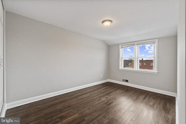 Building Photo - 4923 St Gemma Rd