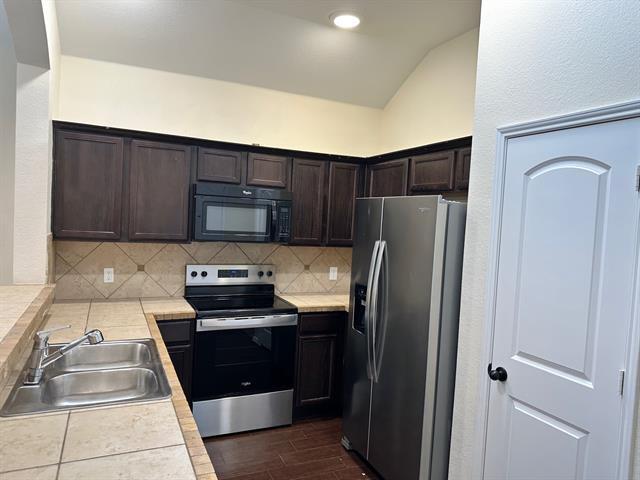 Building Photo - 383 Orbit Dr