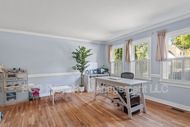 Building Photo - 12605 Jolly Pl