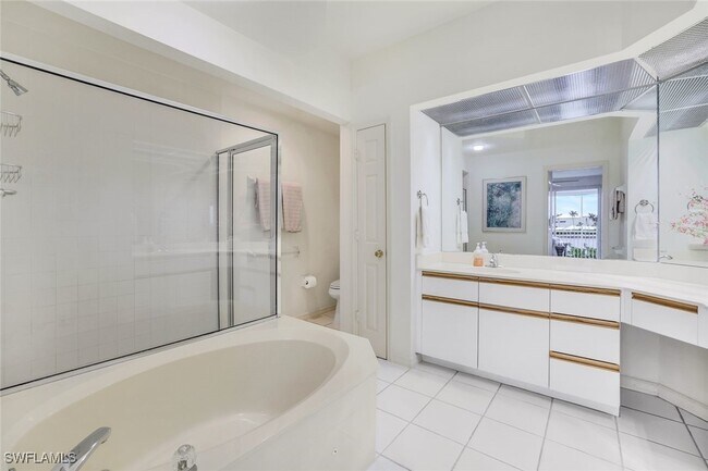 Building Photo - 9380 Gulf Shore Dr