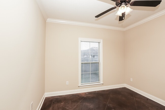 Building Photo - 331 Greengate Cir