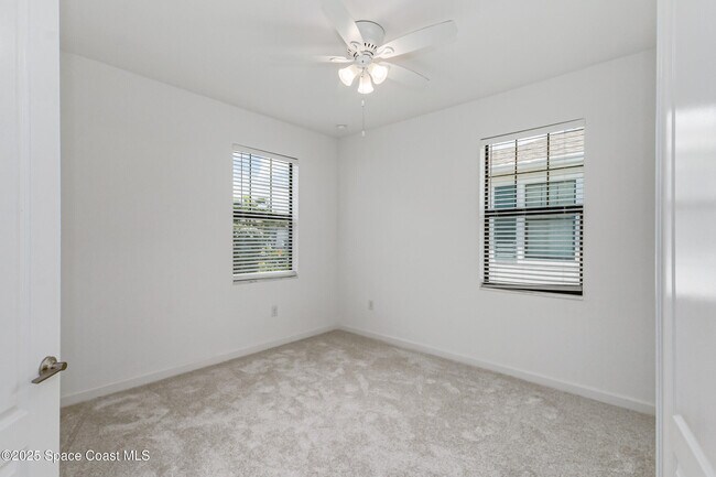 Building Photo - 2490 Treasure Cay Ln