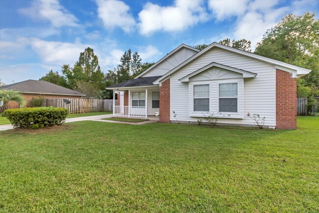 Building Photo - 710 Osprey Dr