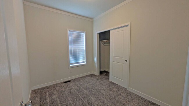 Building Photo - 6656 Pentz Rd