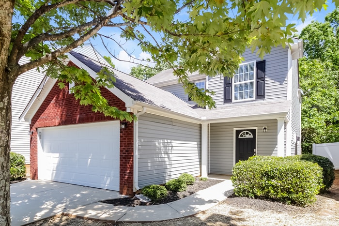 Building Photo - 551 Arrowhead Dr