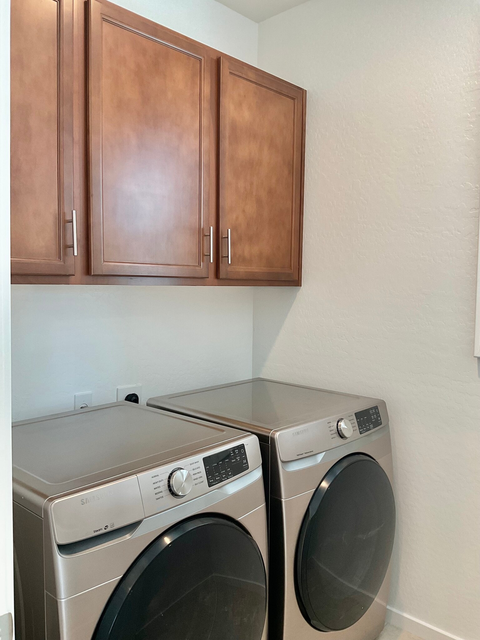 Building Photo - 2759 S Jackrabbit Dr