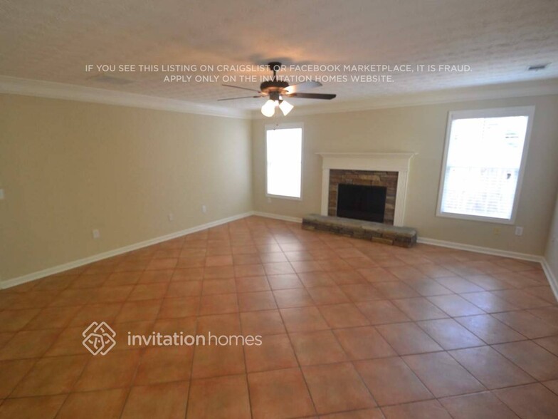 Building Photo - 2802 Wynhaven Oaks Way