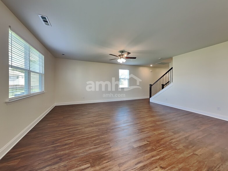 Building Photo - 3907 Dignity Ct