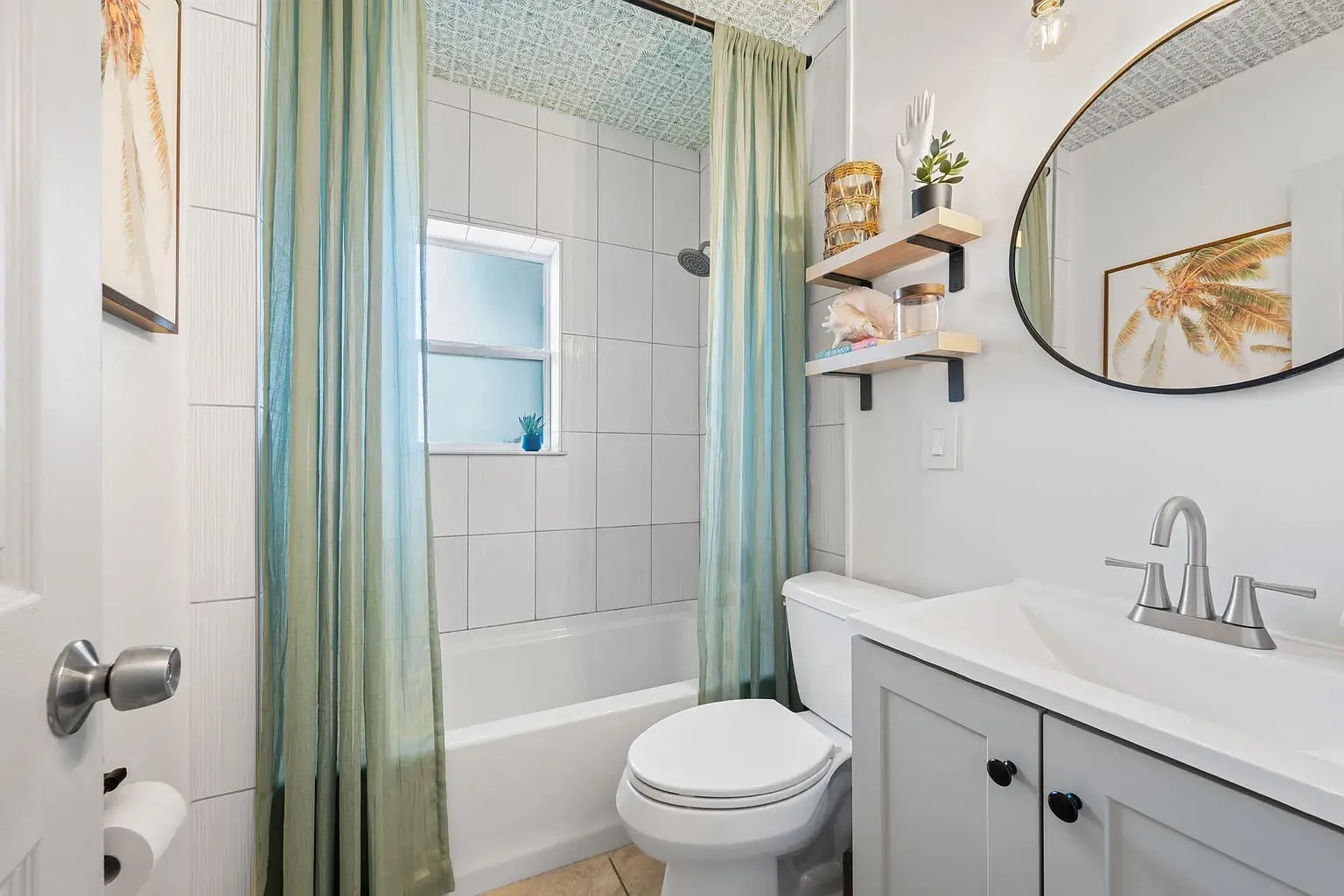 Building Photo - 2441 Granada Ave