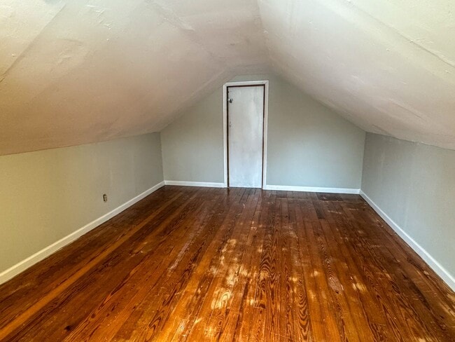 Building Photo - 16207 Lucia Dr