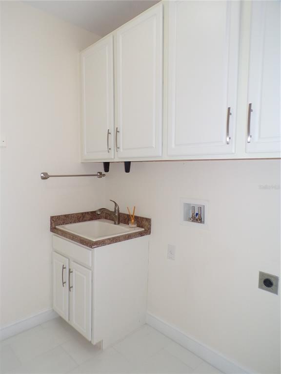 Building Photo - 6200 Falcon Lair Dr