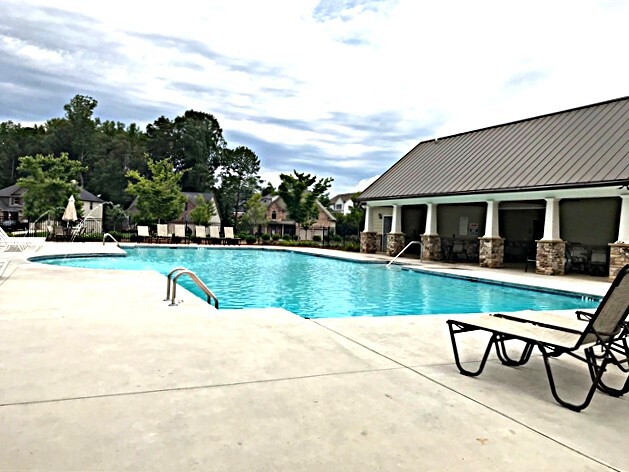 Building Photo - 5165 Smithbriar Dr