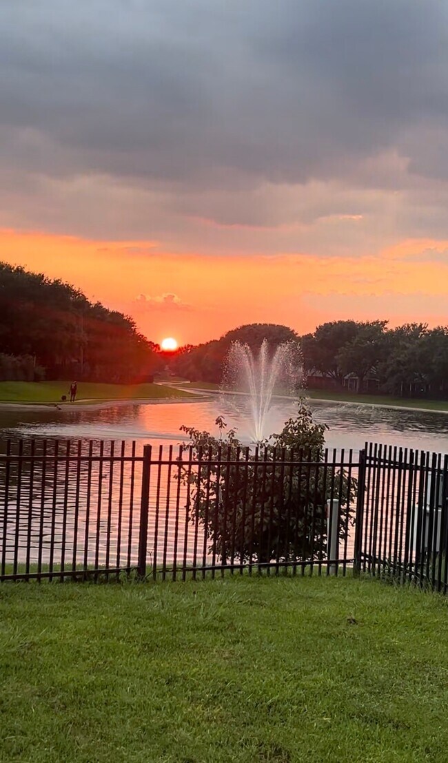 Building Photo - 17243 Desert Maize Ln