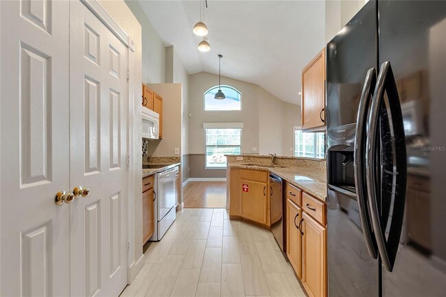 Building Photo - 2301 Paulette Dr