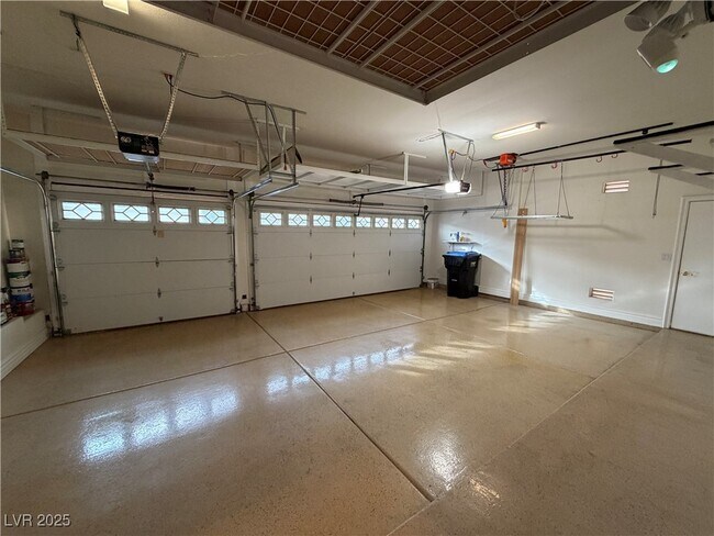 Building Photo - 96 Rancho Maria St