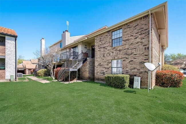 Primary Photo - 228 Shady Lane Dr