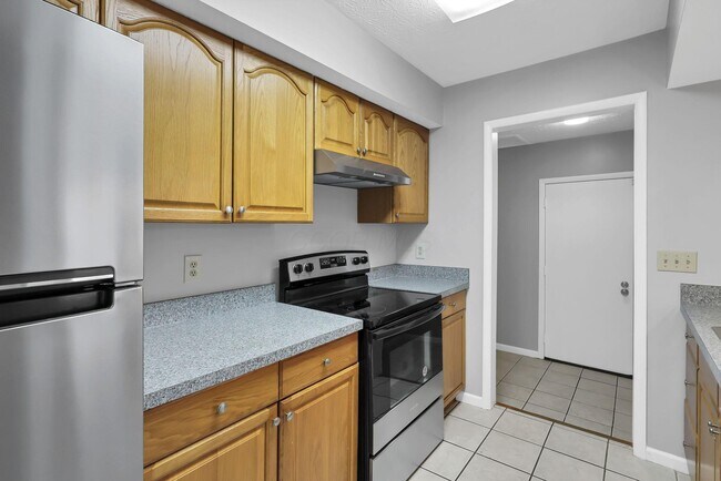 Building Photo - 1642 Park Row Dr