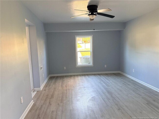 Building Photo - 6025 Elstree Pl