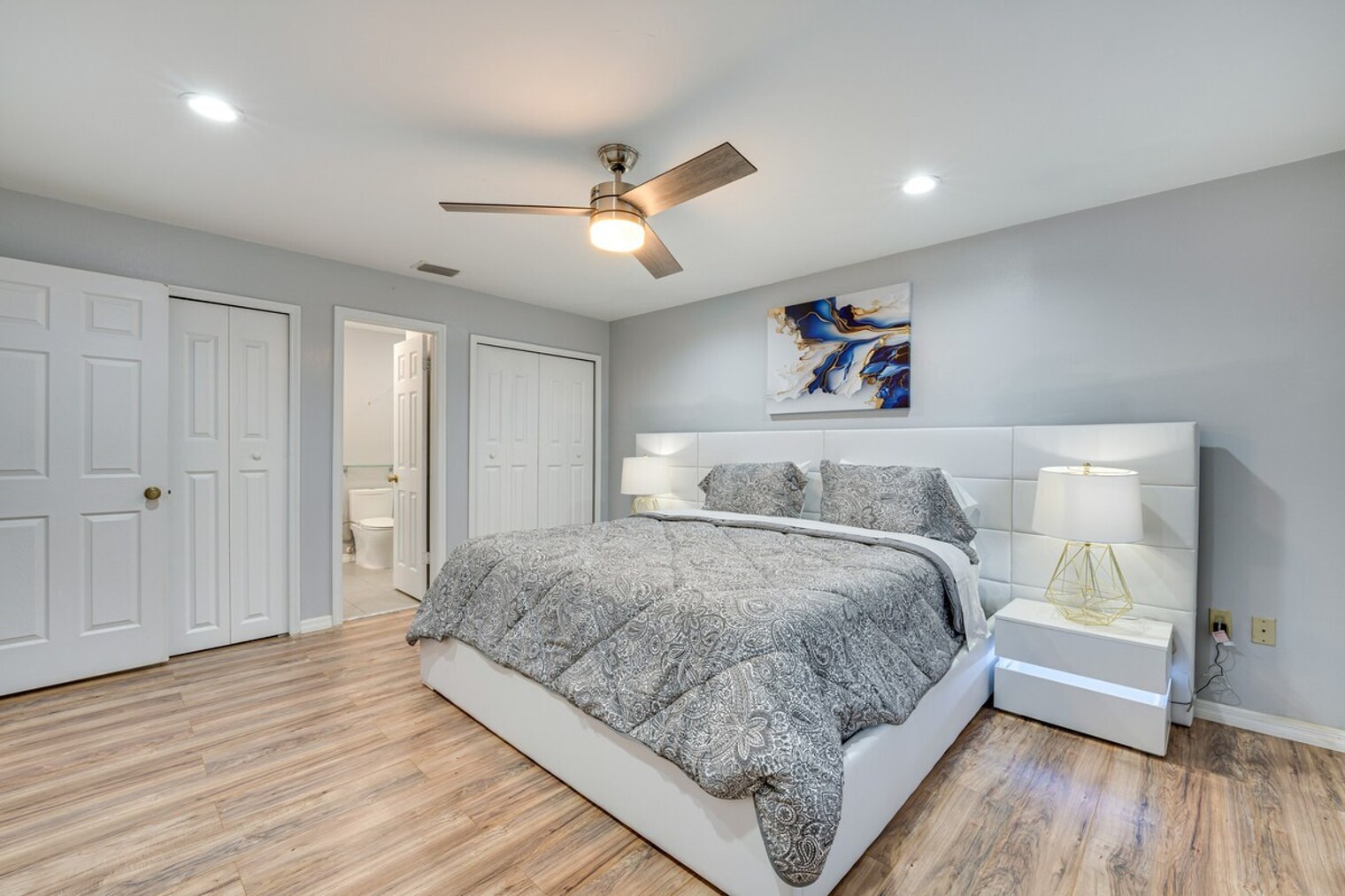 Building Photo - 8644 Sandberry Blvd