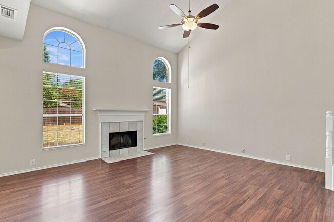 Building Photo - "Spacious Two-Story Home with Multiple Living Spaces and and Expansive Backyard!"