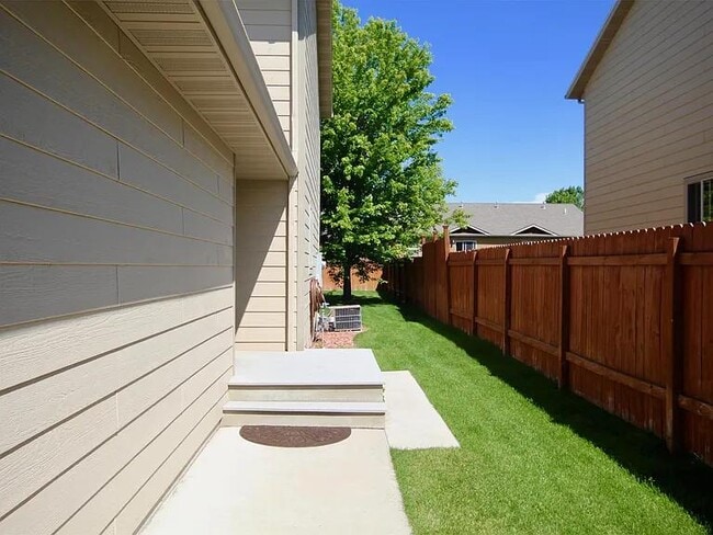 Building Photo - 164 Meriwether Ave