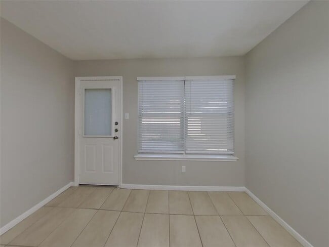 Building Photo - 1615 Trail Forest Ct