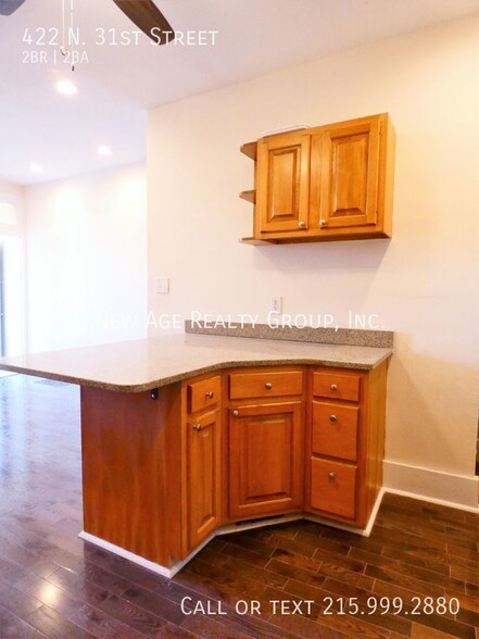 Building Photo - 422 N 31st St