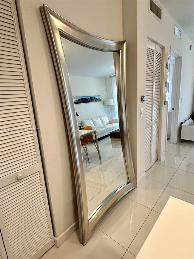 Building Photo - 7661 NW 107th Ave