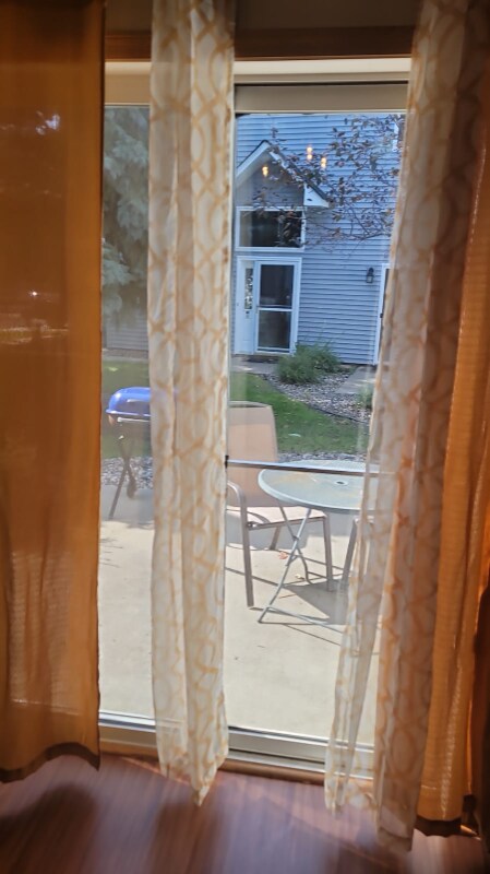 Building Photo - 665 Woodduck Dr