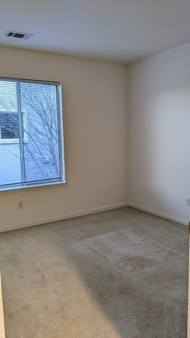 Building Photo - OPEN HOUSE SATURDAY 3/14/26 from 1:00-2:00pm