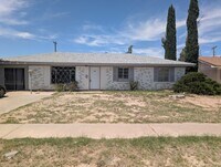 Building Photo - 507 E Mescalero Rd