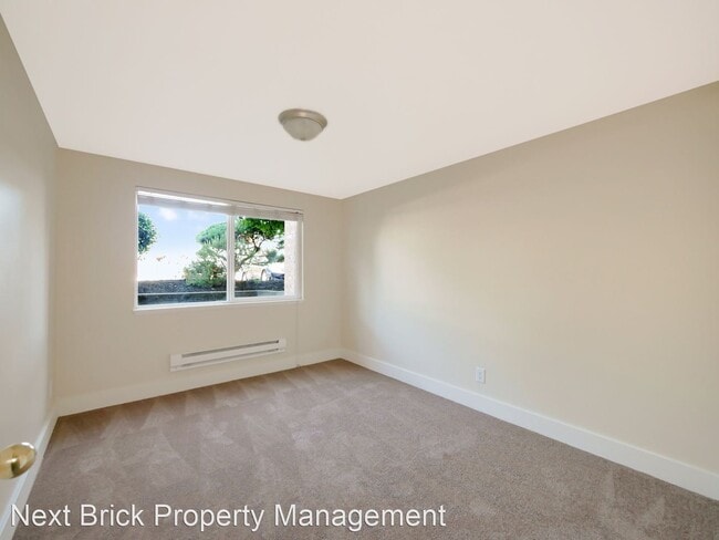 Building Photo - 4050 West Lake Sammamish Pkwy NE