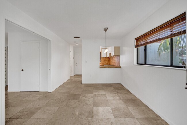 Building Photo - 2514 Taylor St