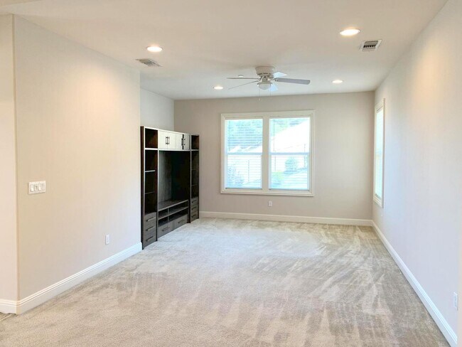 Building Photo - NEW PRICE ! Luxurious & Sought After Home In The Bucolic Hills Of Gated Norris Canyon Estates !