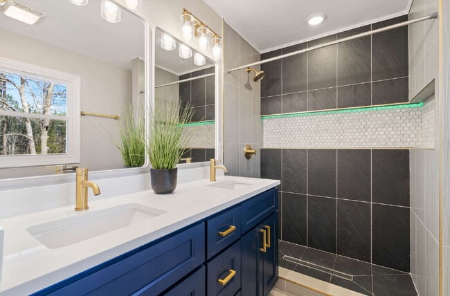 Building Photo - Renovated 3-Bedroom Ranch Home in Sanford