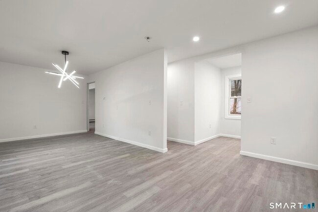 Building Photo - 93 Sunnyside Ave