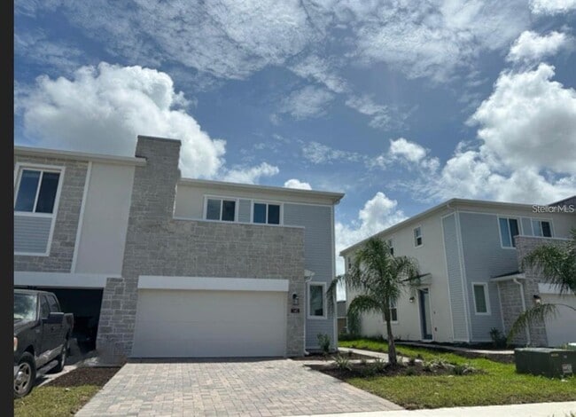 Building Photo - 145 Nine Iron Dr
