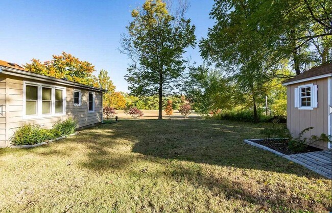 Building Photo - 1101 S Stull Ave