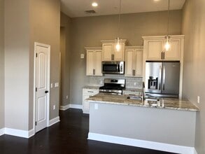 Building Photo - 108 N Washington Ave