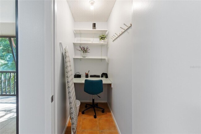 Building Photo - 4574 Ringwood Meadow