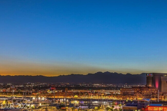 Building Photo - 353 E Bonneville Ave