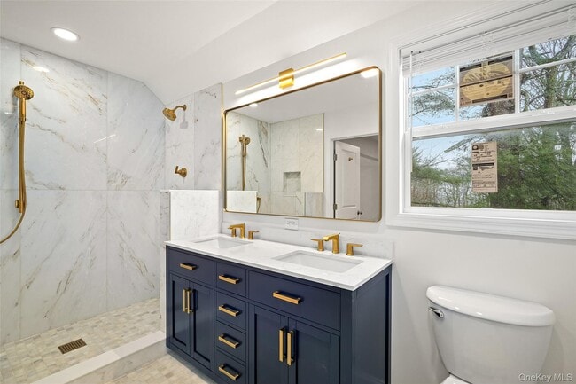 Building Photo - 790 Hardscrabble Rd