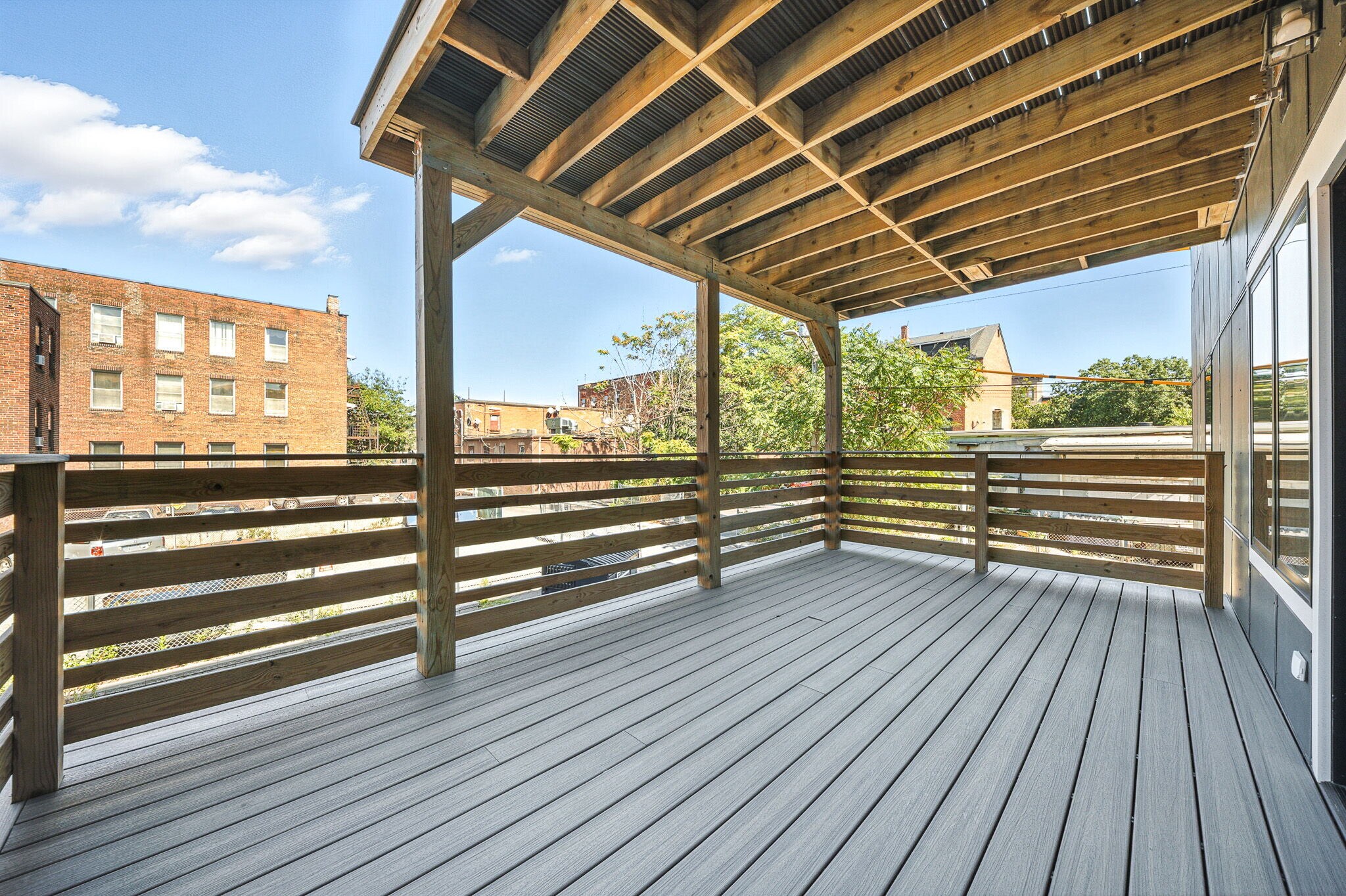 Building Photo - 25 2nd St