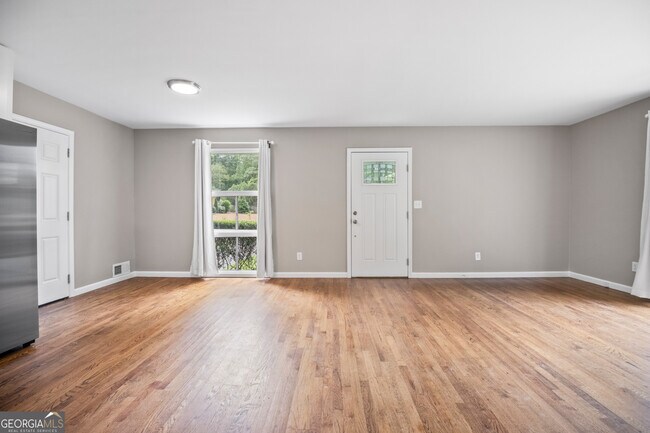Building Photo - 2179 Beech Valley Dr