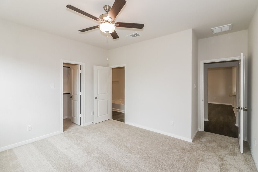 Building Photo - 7610 Thrips Ln