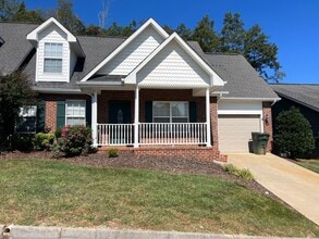 Building Photo - 3 bedroom + loft & 2.5 bedroom  in gated c...
